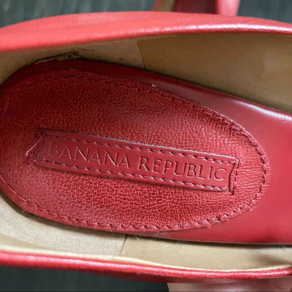 Banana Republic red peep toe heels 9.5 - Picture 2 of 8